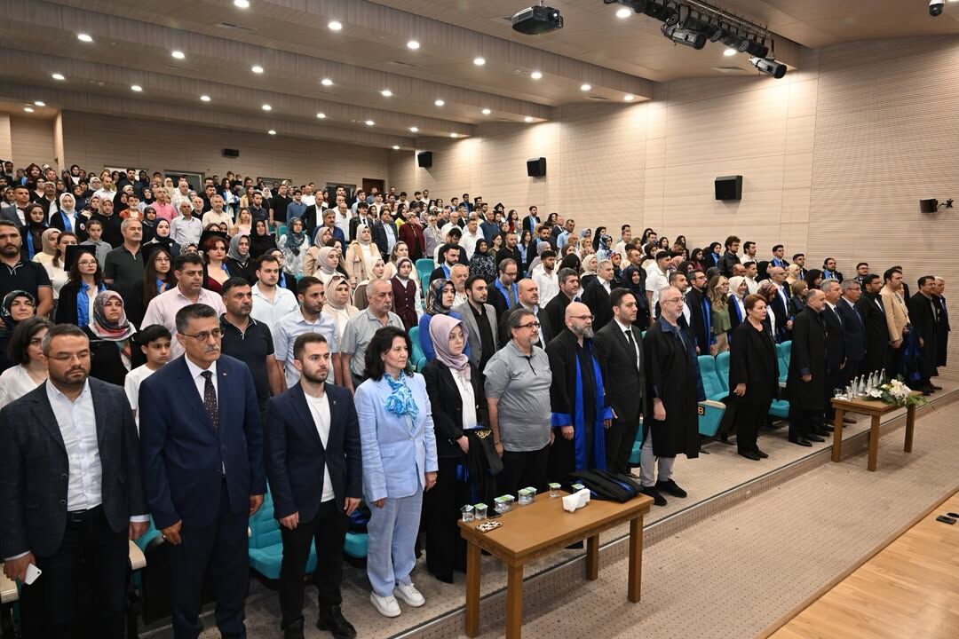 Ksü Mühendislik Ve Mimarlık Fakültesinde Mezuniyet Heyecanıkahramanmaraş Sütçü İmam Üniversitesi (2)