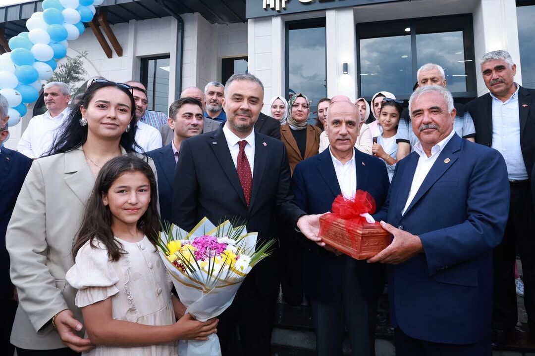 Oni̇ki̇şubat Kale Açiliş (13)