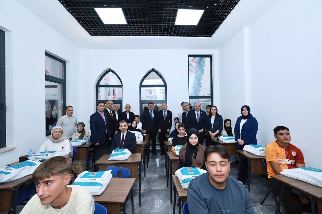 Oni̇ki̇şubat Kale Açiliş (8)