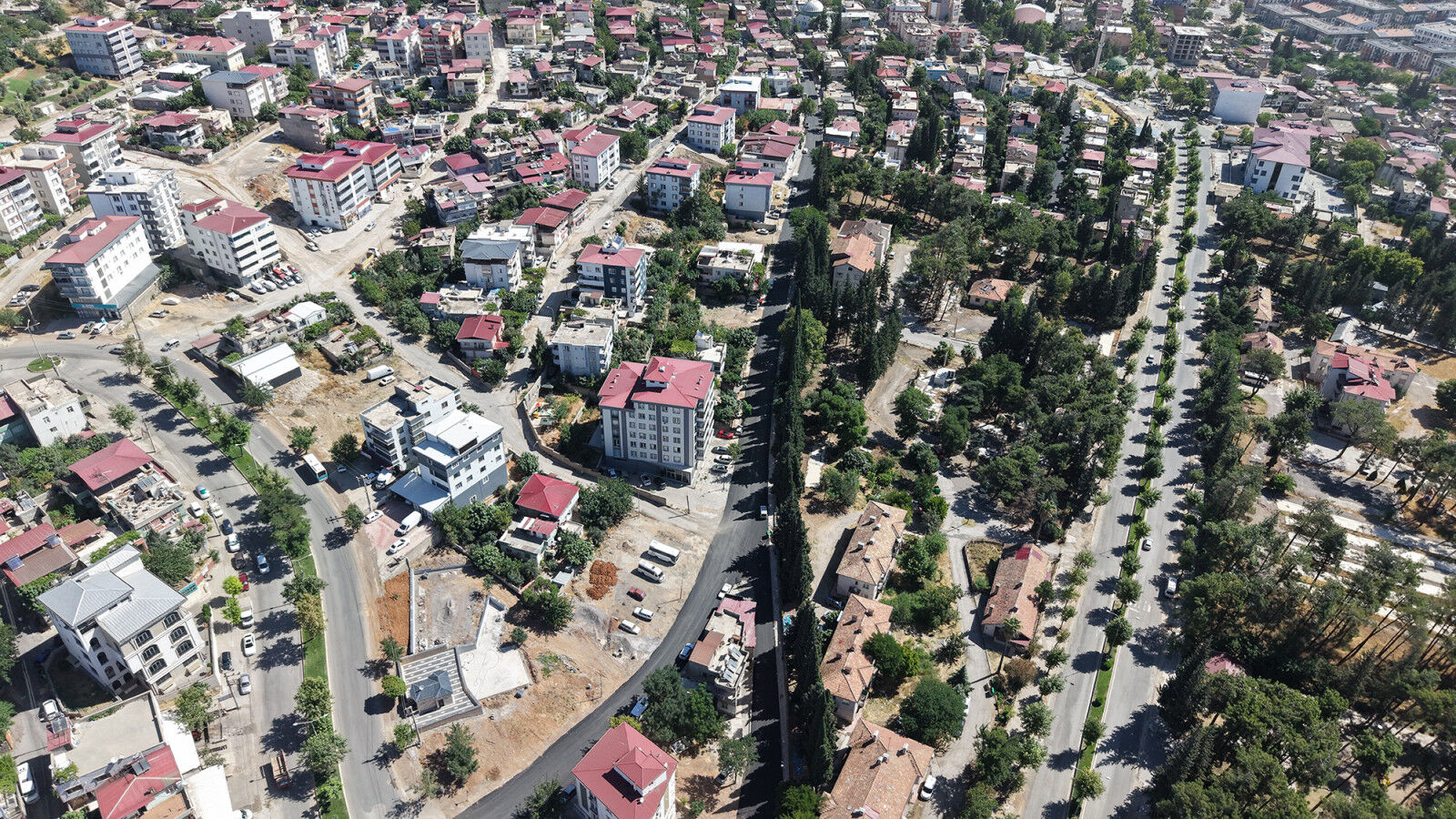 Mukremin Halil Caddesi 2 (1)