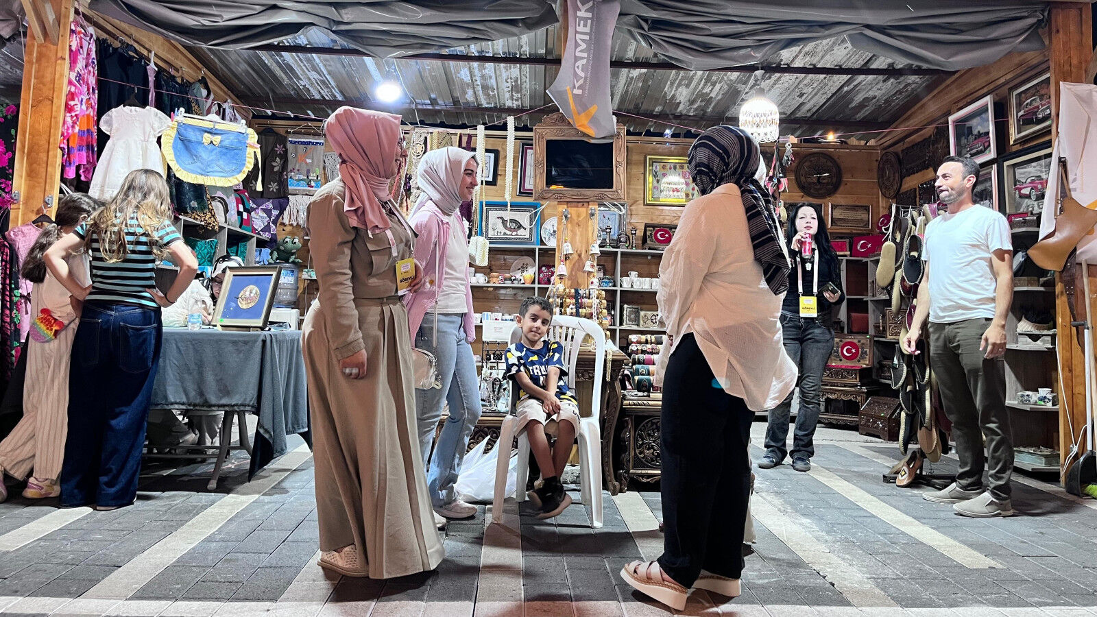 Kamek Standi 5