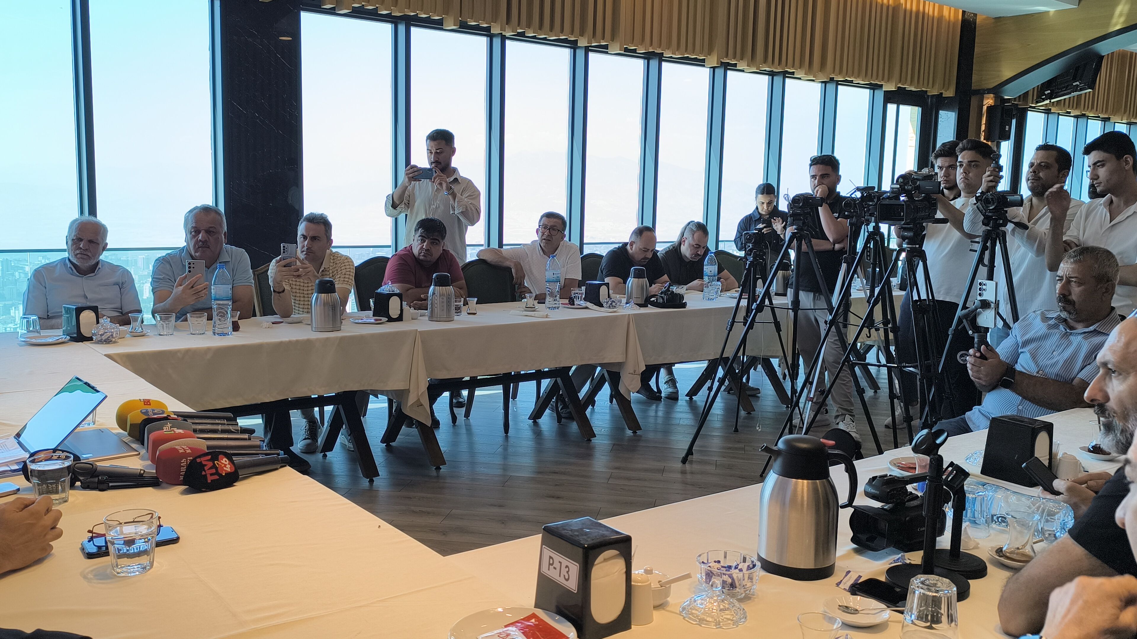 İsti̇klalspor Basin Toplantisi (14)
