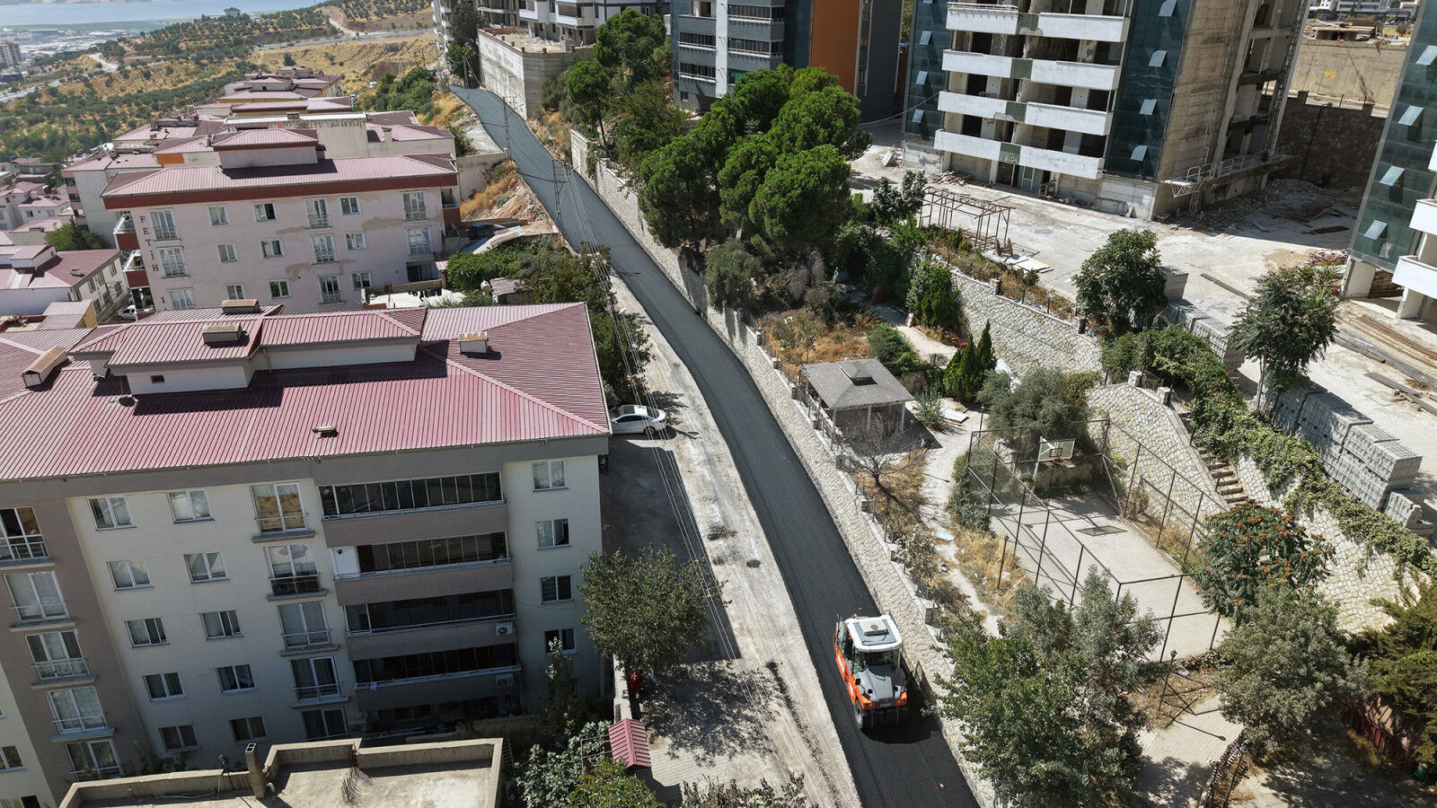 Katip Celebi Caddesi 8