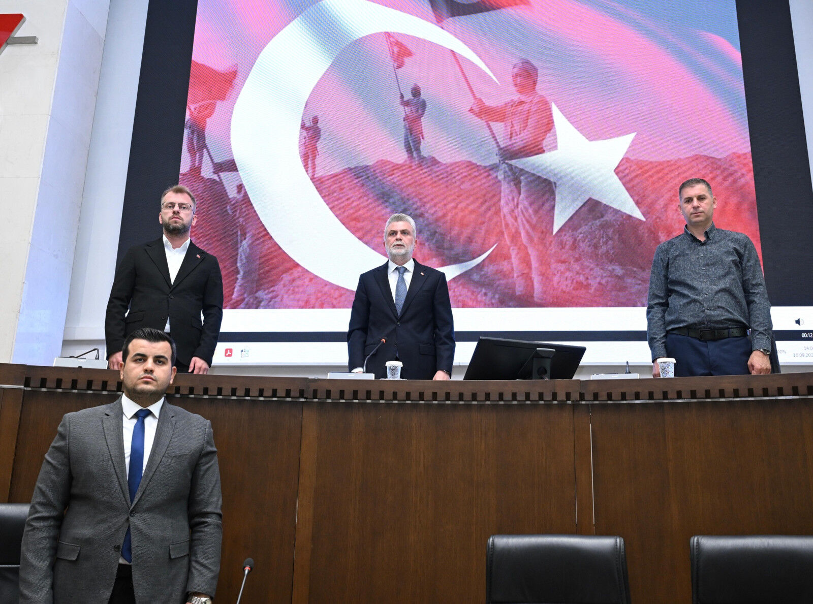 Meclis Toplantisi 1 (1)