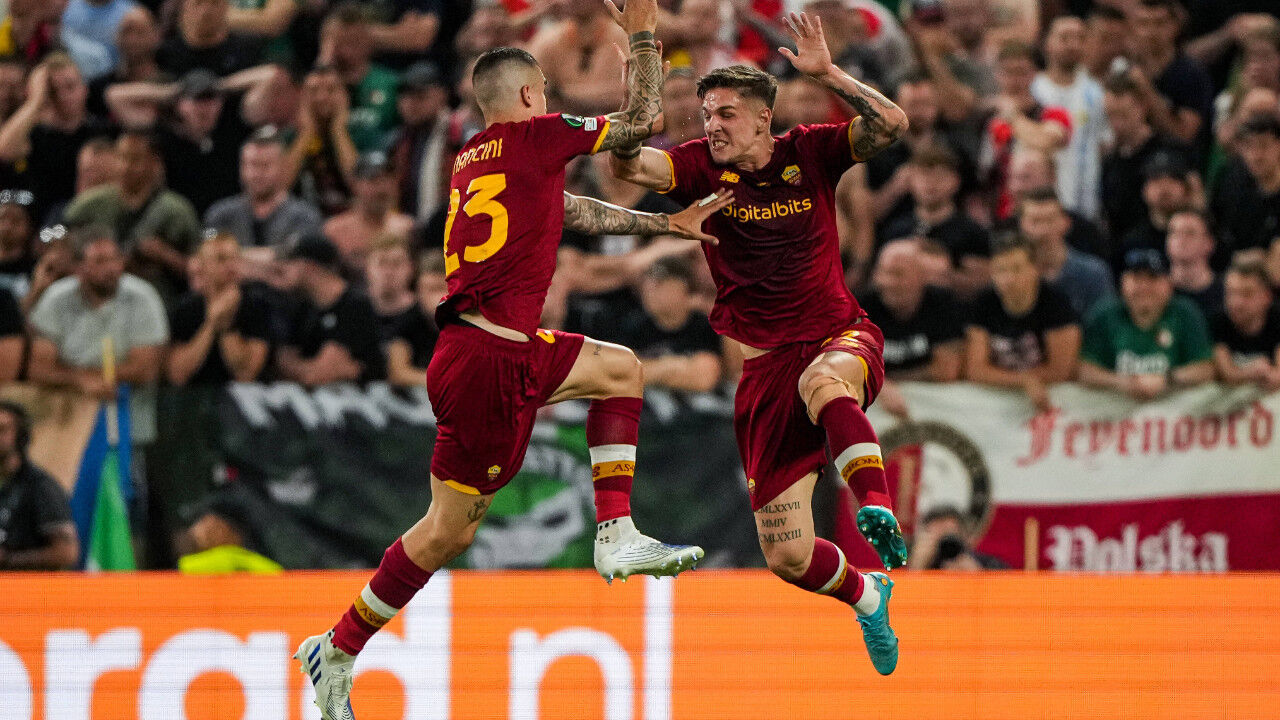 Uefa Avrupa Konferans Liginin Ilk Sampiyonu Roma Ga F9