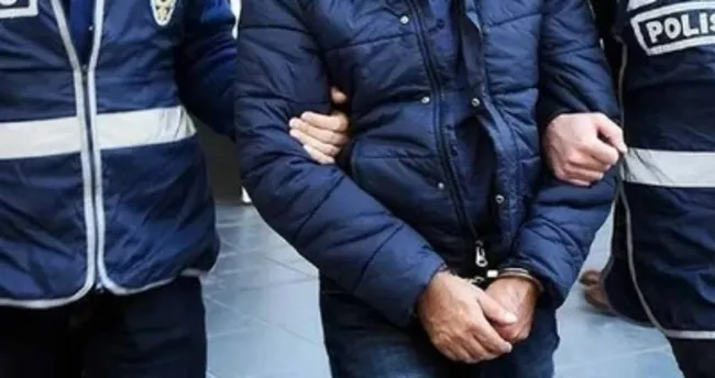 Mersin'de uyuşturucu ve ruhsatsız silah operasyonunda yakalanan 3 zanlıdan 1'i tutuklandı