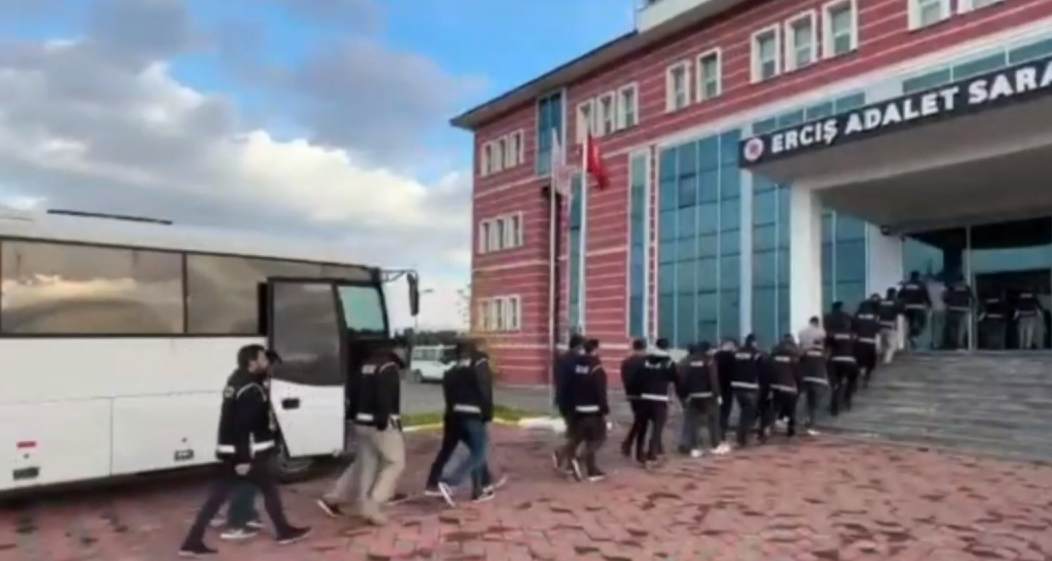 Van’da Dev Silah Ve Tefecilik Operasyonu: 10 Tutuklama