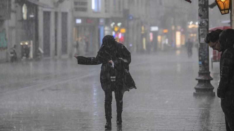 41 İl İçin 'Sarı' ve 'Turuncu' Kodlu Uyarı! Bakan Kurum: "Lütfen Meteorolojik Uyarıları Takip Edelim"