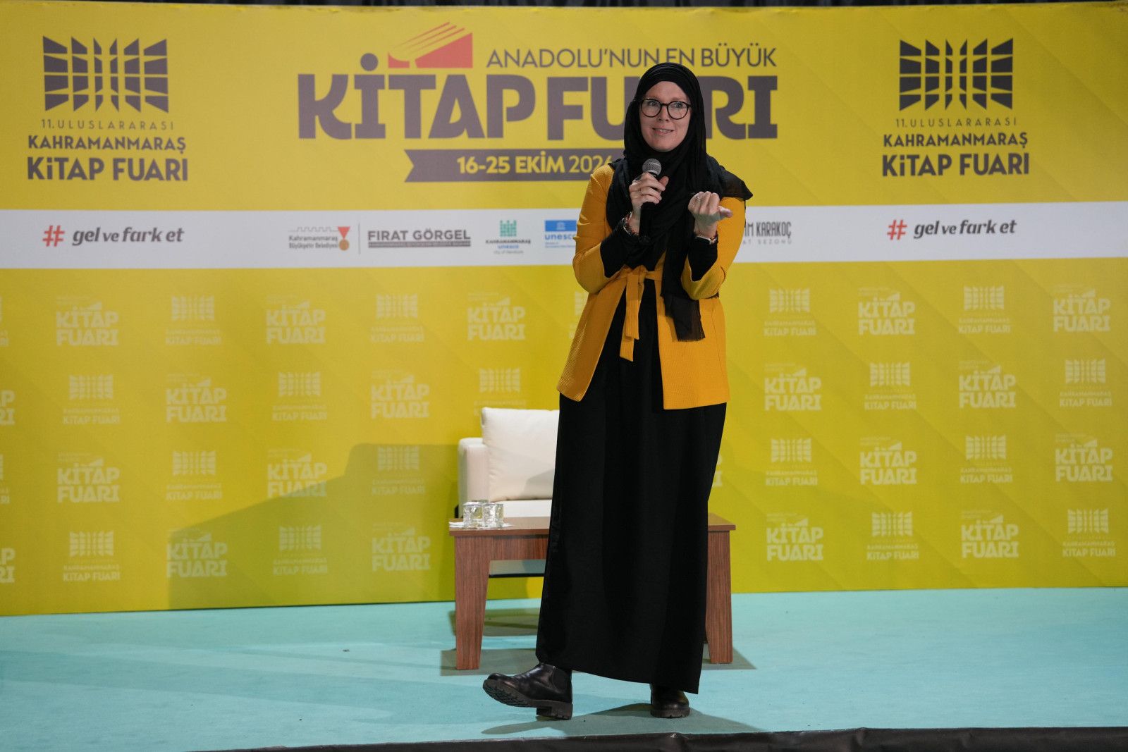 Kanadalı Yazar Jenny Molendyk KAFUM’a Damga Vurdu
