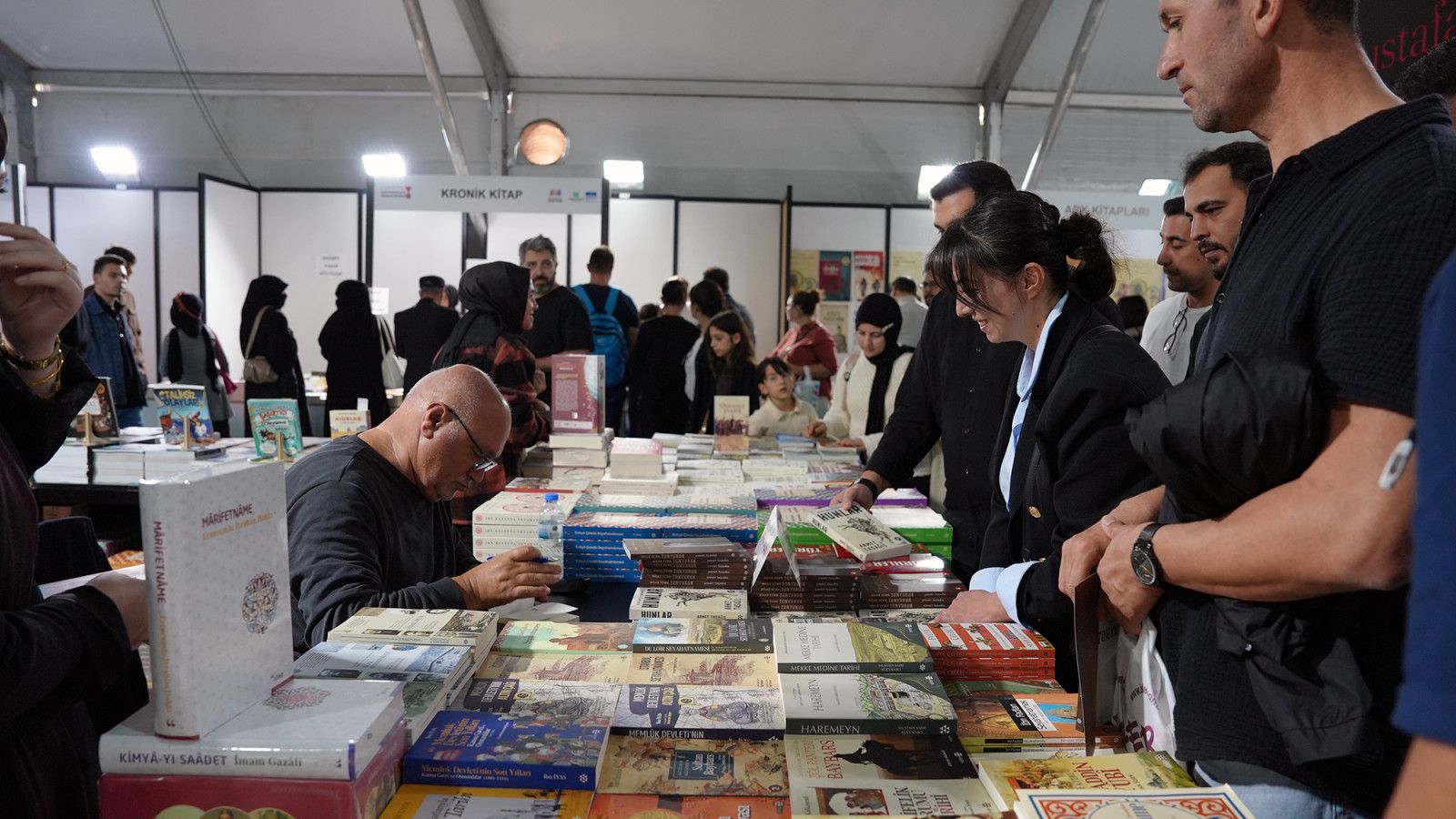 Kitap Fuari 8