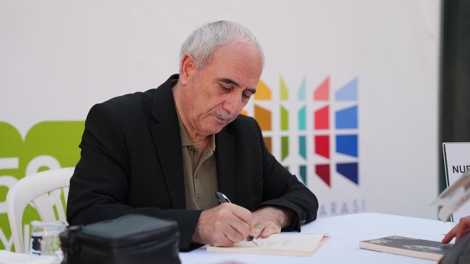 Nurullah Genc Soylesisi4