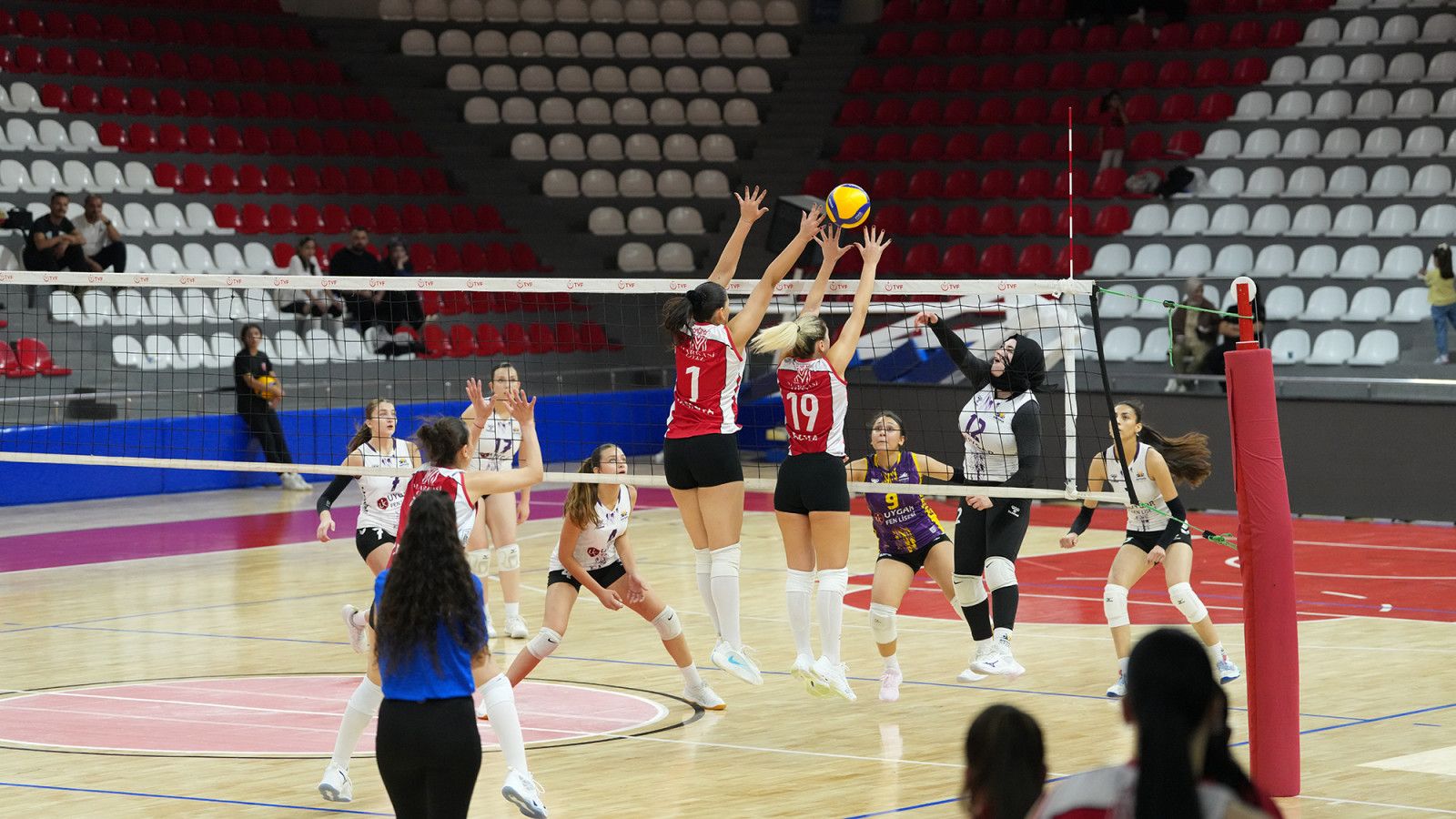 Voleybol Maci11