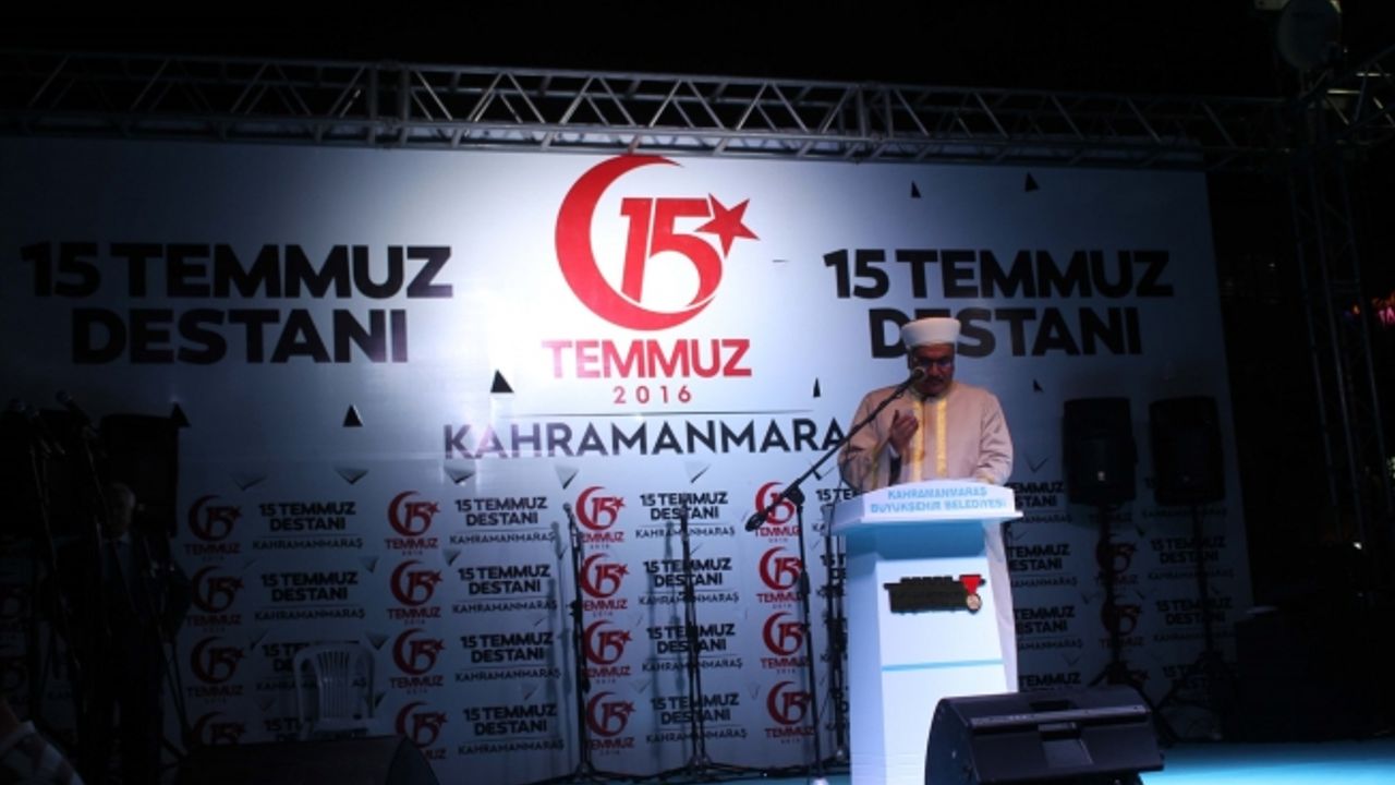 İl Müftüsü Celal Sürgeç, programda dua etti