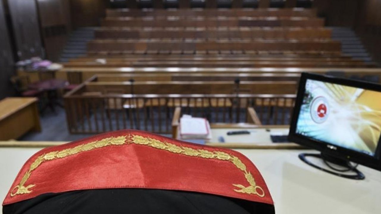 Mahkeme Başkanı Baştoğ'dan FETÖ sanığına: Hikaye anlatma