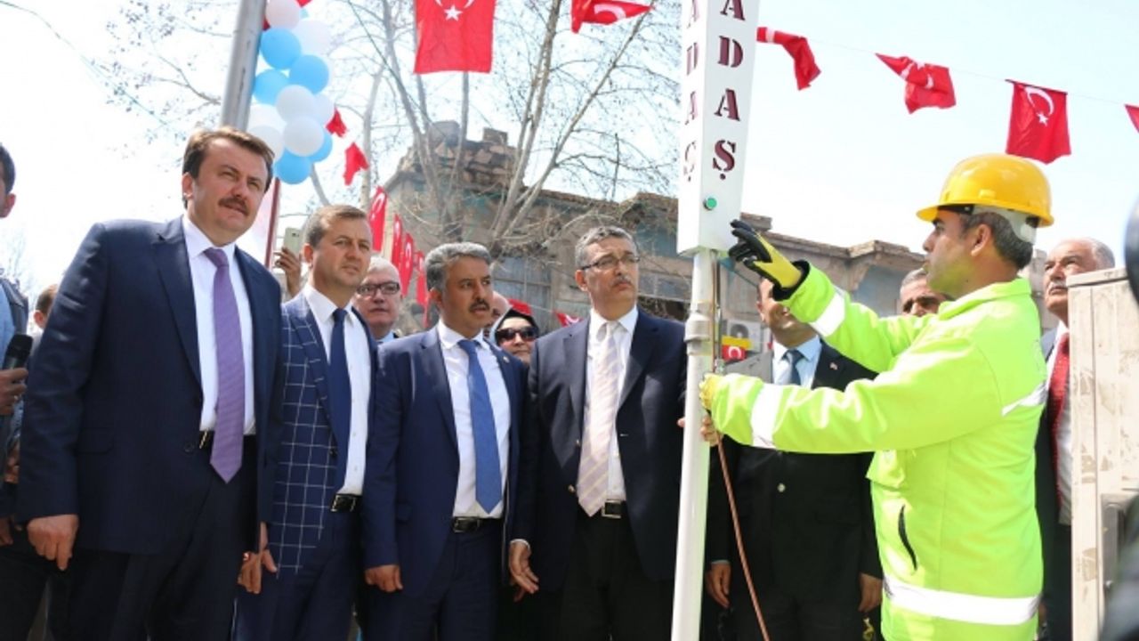 Pazarcık ilçesi doğalgaz ile buluşmanın mutluluğunu yaşıyor