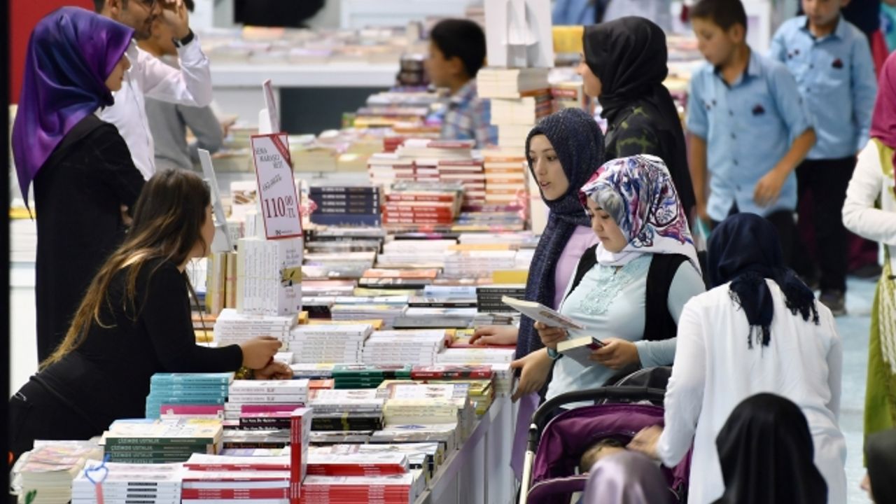 Kitap Fuarı Yarın Resmen Açılıyor