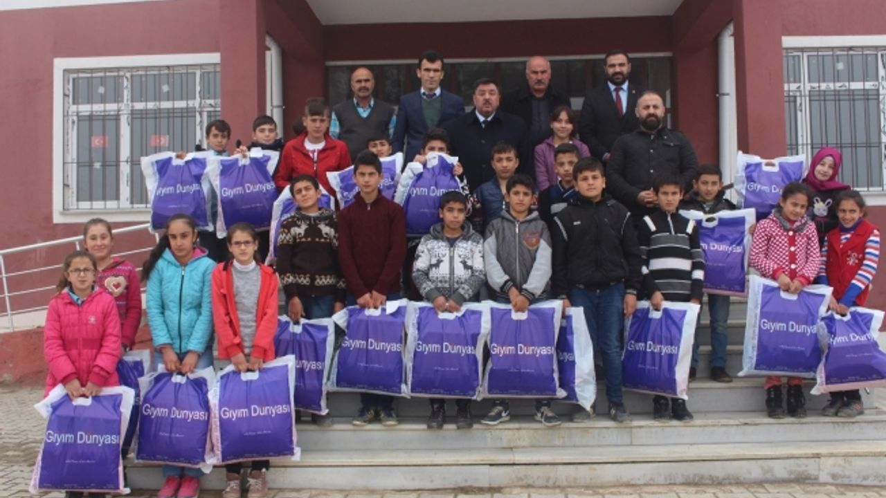 Ekinözü’nde Kalem Tutan Eller Üşümüyor