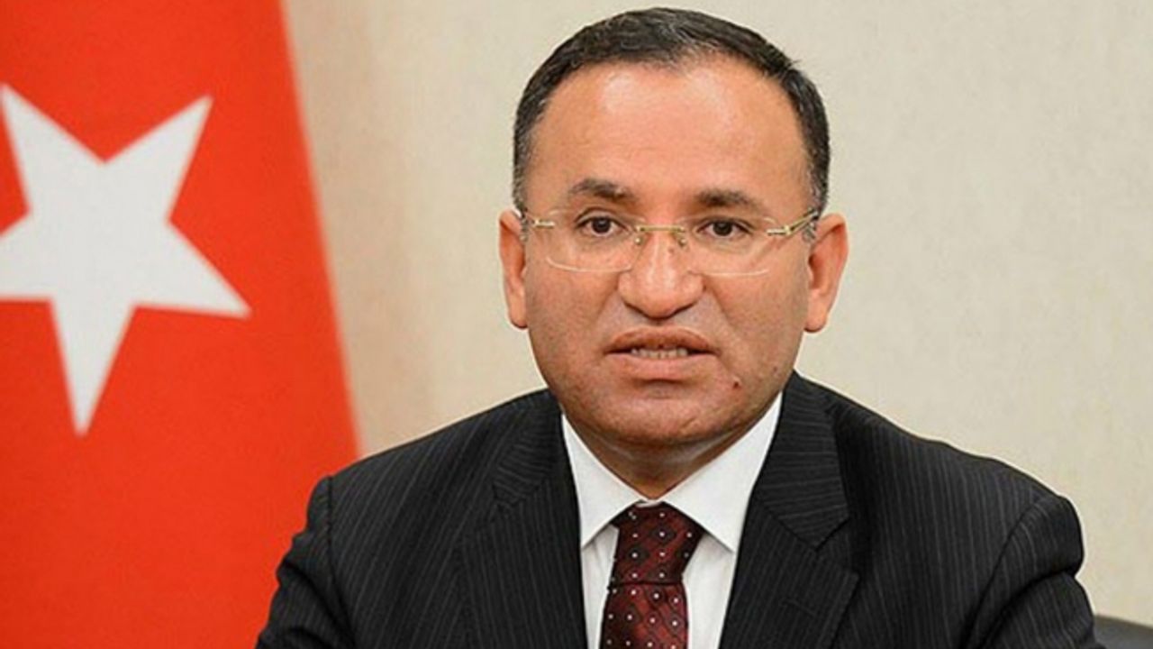 Başbakan Yardımcısı Bozdağ: Zarrab davası siyasi bir kumpastır