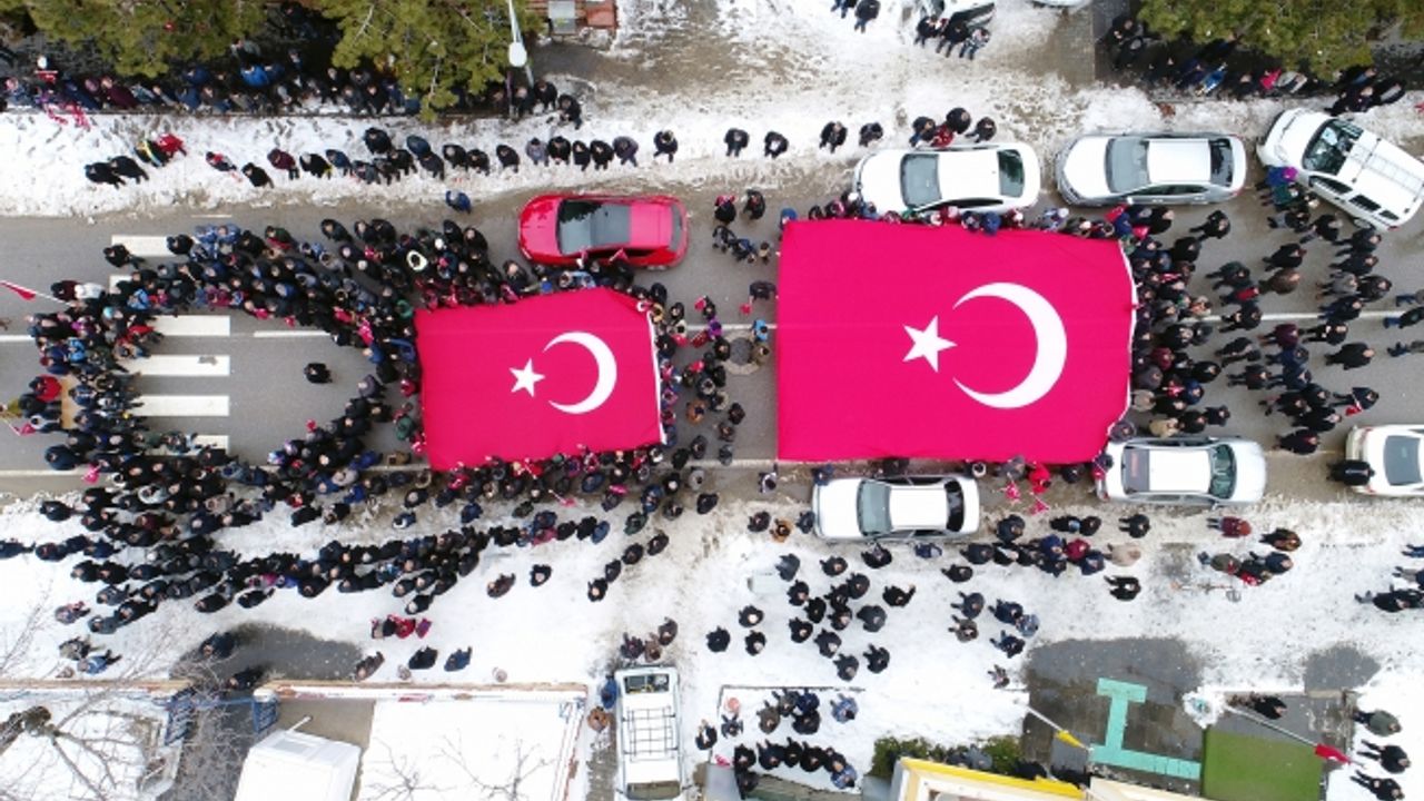 Kahramanmaraşlılar 'Zeytin Dalı Harekatı' için askerliğe başvurdular