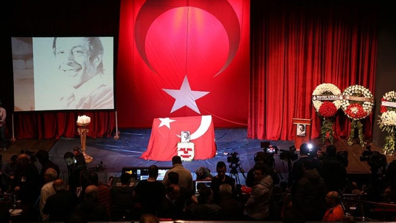 Münir Özkul son yolculuğuna uğurlandı