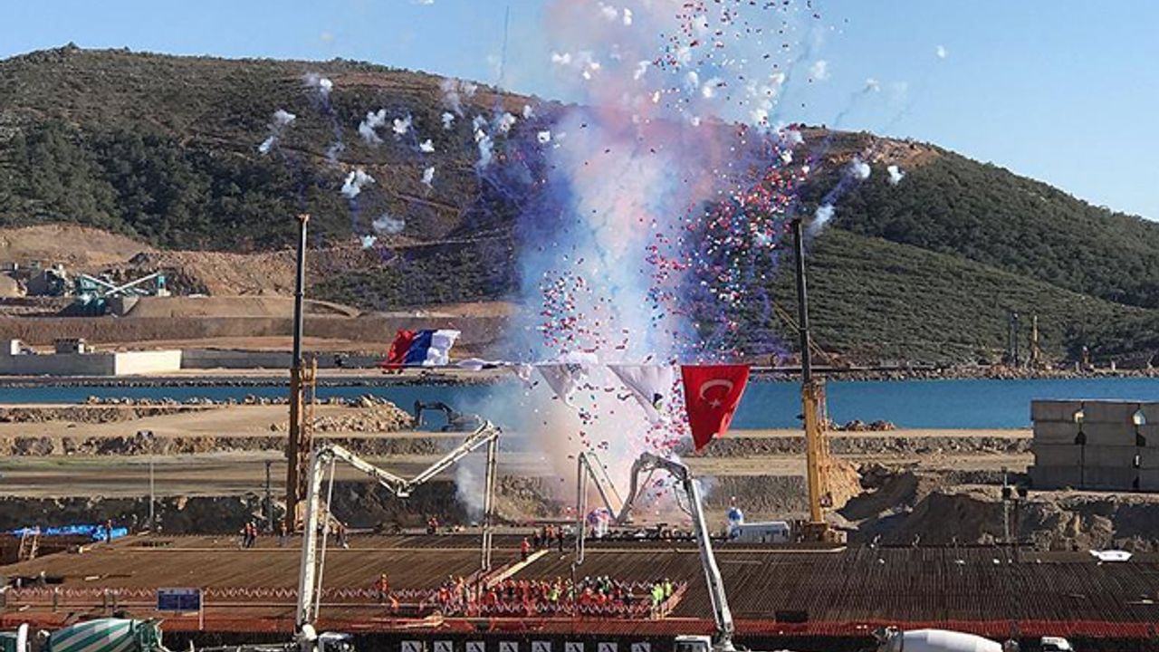 Akkuyu Nükleer Santrali'nin temeli atıldı