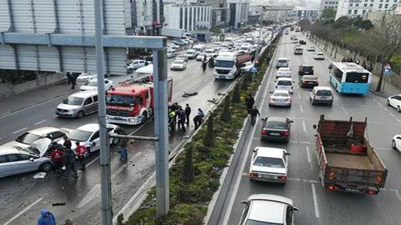 Dehşet: Freni boşalan tanker 12 aracı biçti