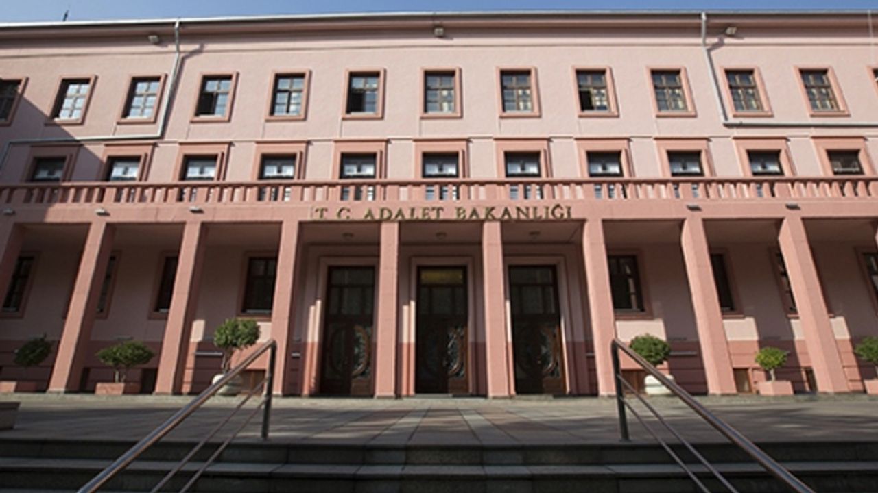 Adalet Bakanlığı, 15 bin personel alacak
