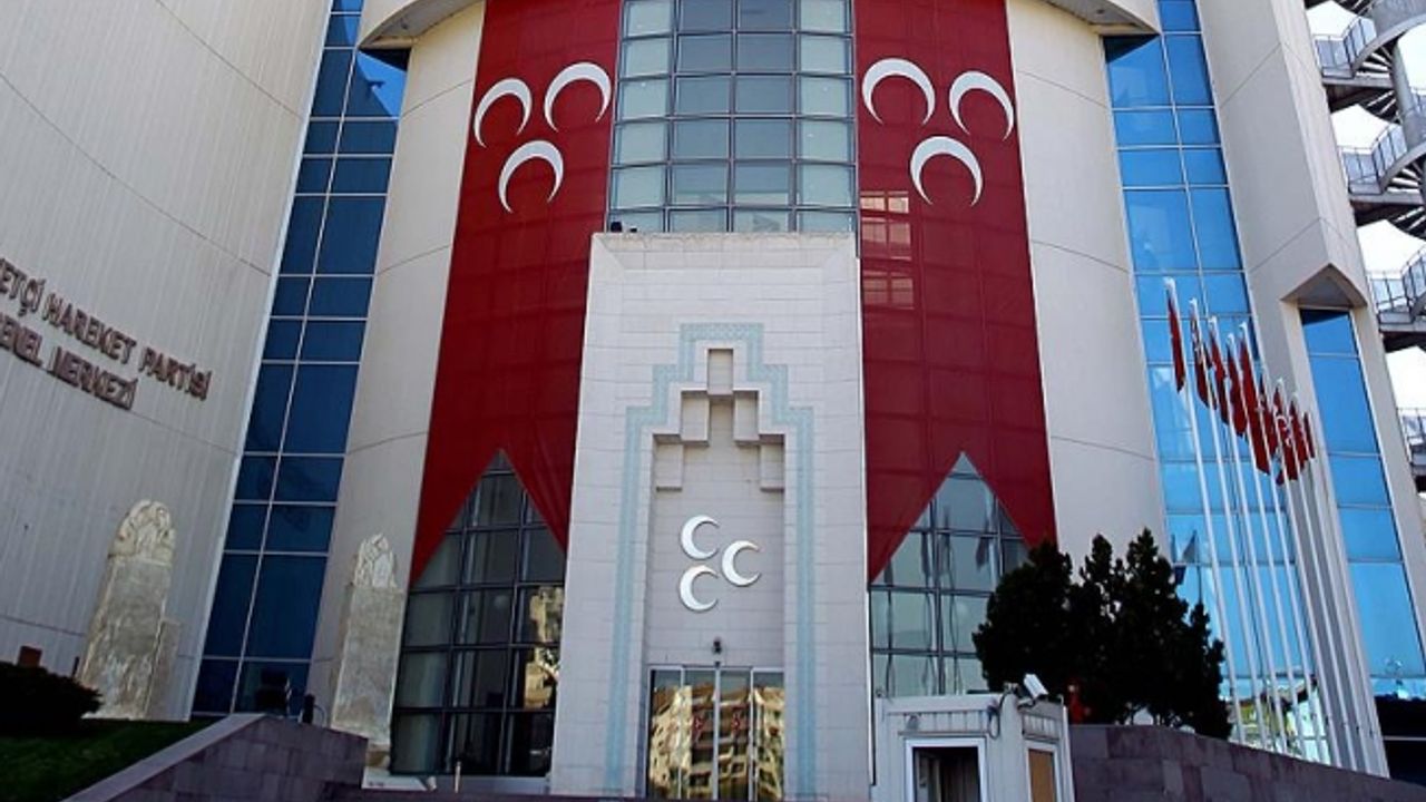 MHP'de 50 il ve ilçe başkanı aday adayı oldu