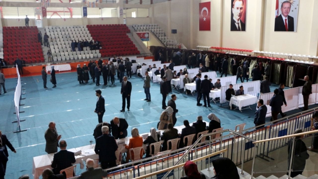 AK Parti'de Temayül Yoklaması heyecanı