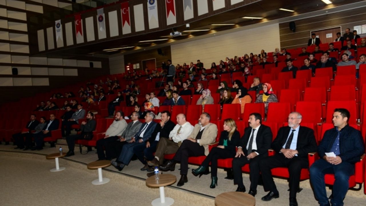 KSÜ’de ‘Sürekli Eğitim’: Tıp Fakültesi Hastanesi Çalışanlarına Yönelik İletişim Seminerleri Başladı