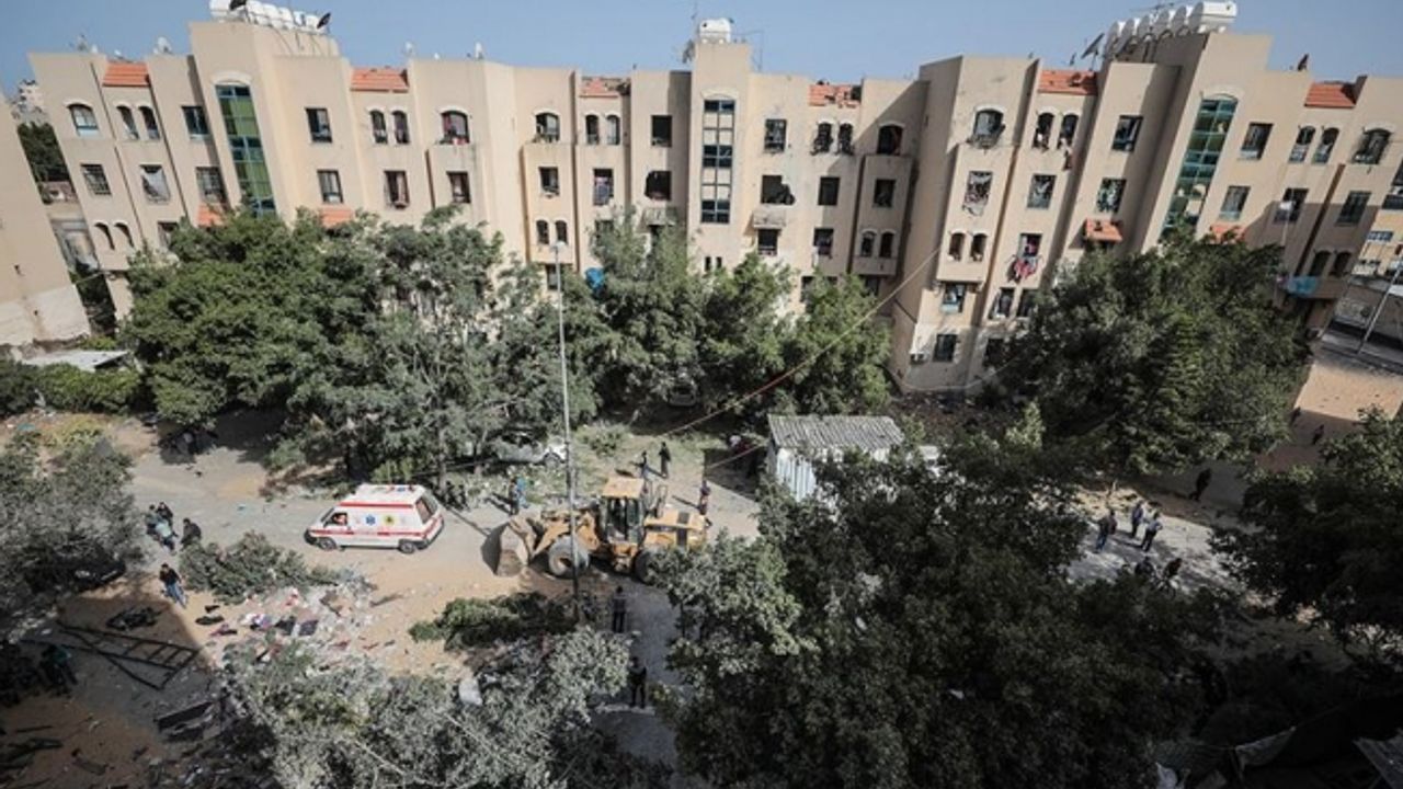 İsrail 4 aylık bebek ile ailesini katletti