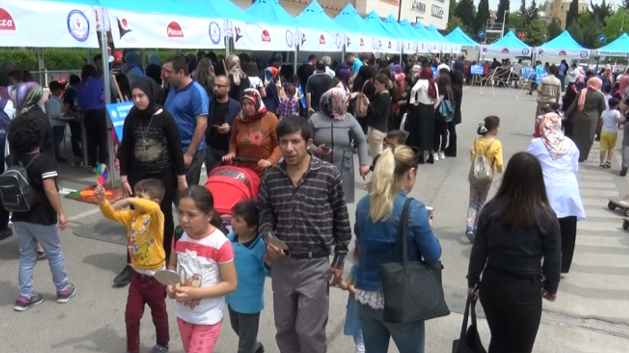 TÜBİTAK 4007 Bilim Şenliği Ziyaretçileriyle Buluştu