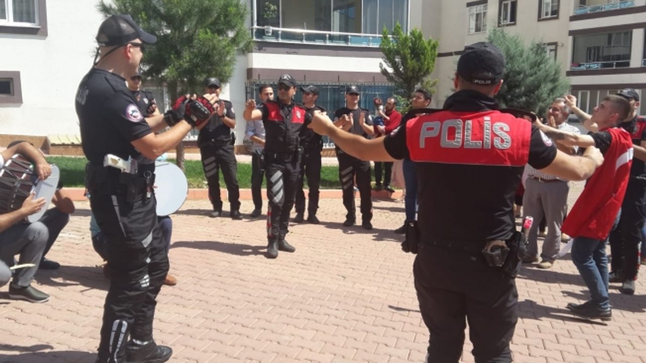 Asker Veli Cemiloğlu: Türk Polis Teşkilatının Bizleri Yalnız Bırakmadığı İçin Teşekkür Ederim
