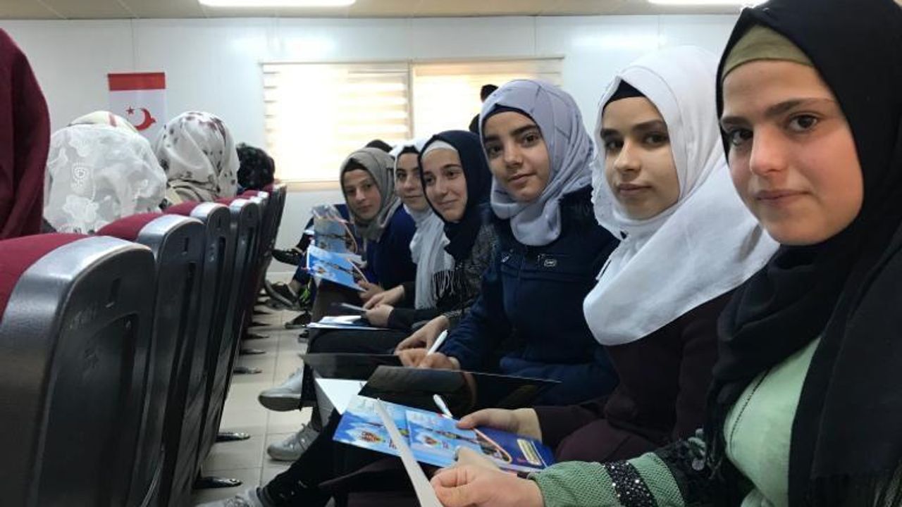 Suriyeli Öğrencilere Polisten Konferans