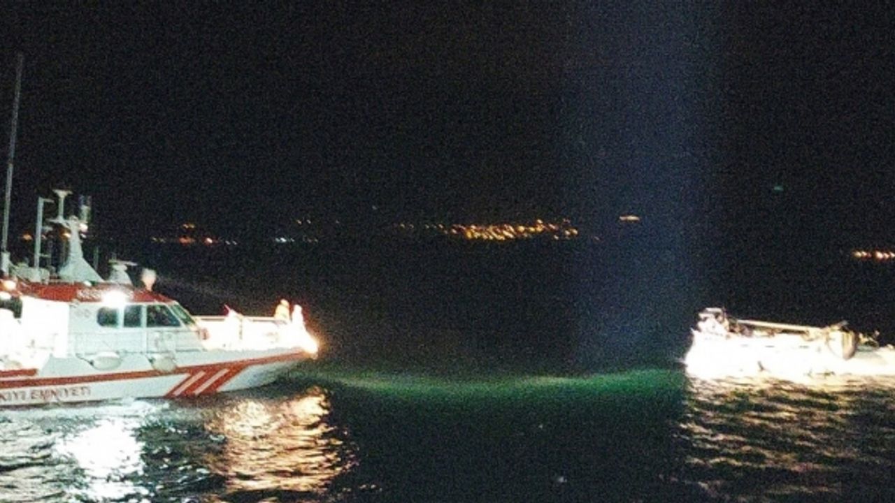 Çanakkale Boğazı'nda tanker ile tekne çarpıştı