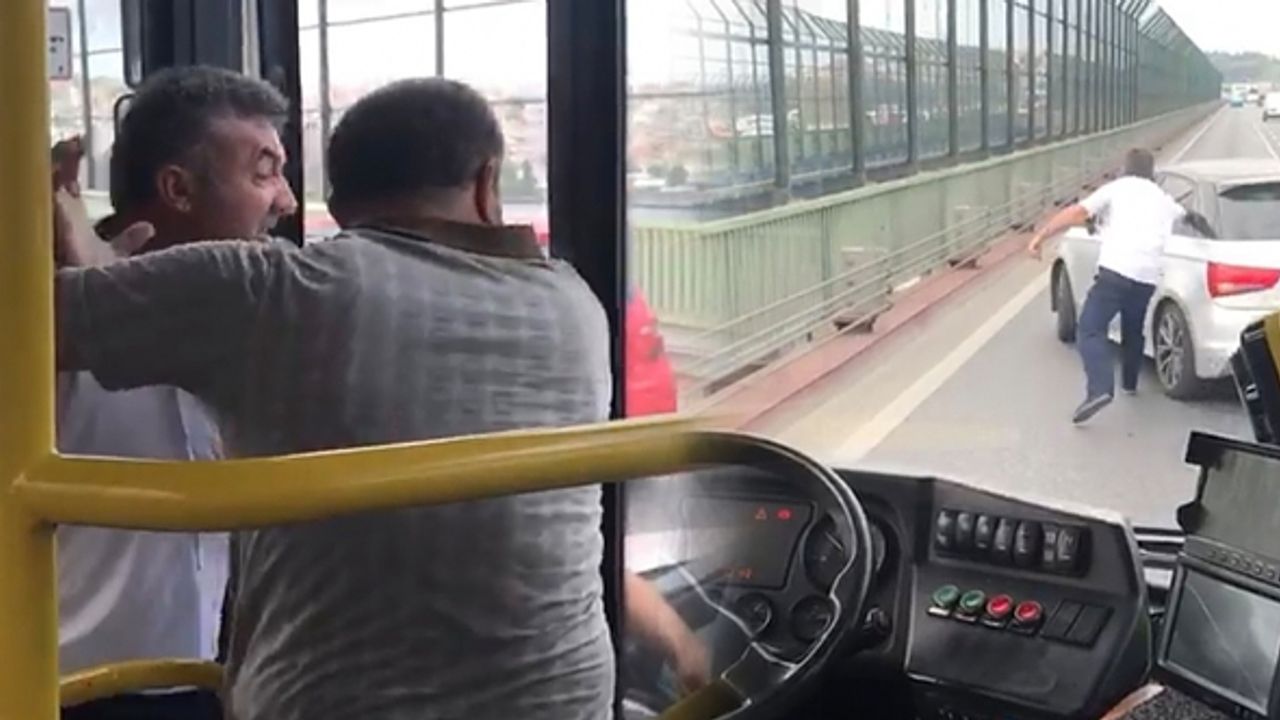 Yol verme kavgası: Silahlı sürücü polisten kaçamadı