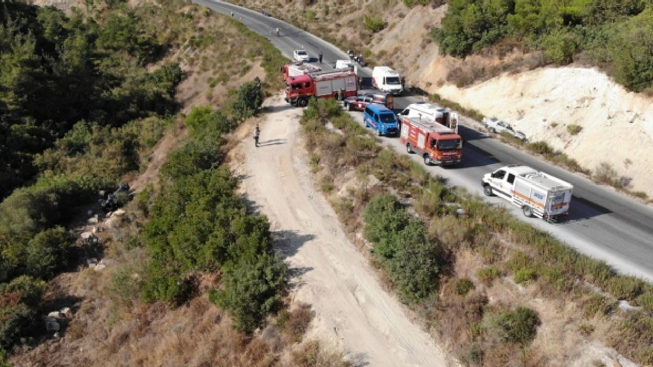 Yola dökülen yağ kazalara neden oldu: 5 yaralı