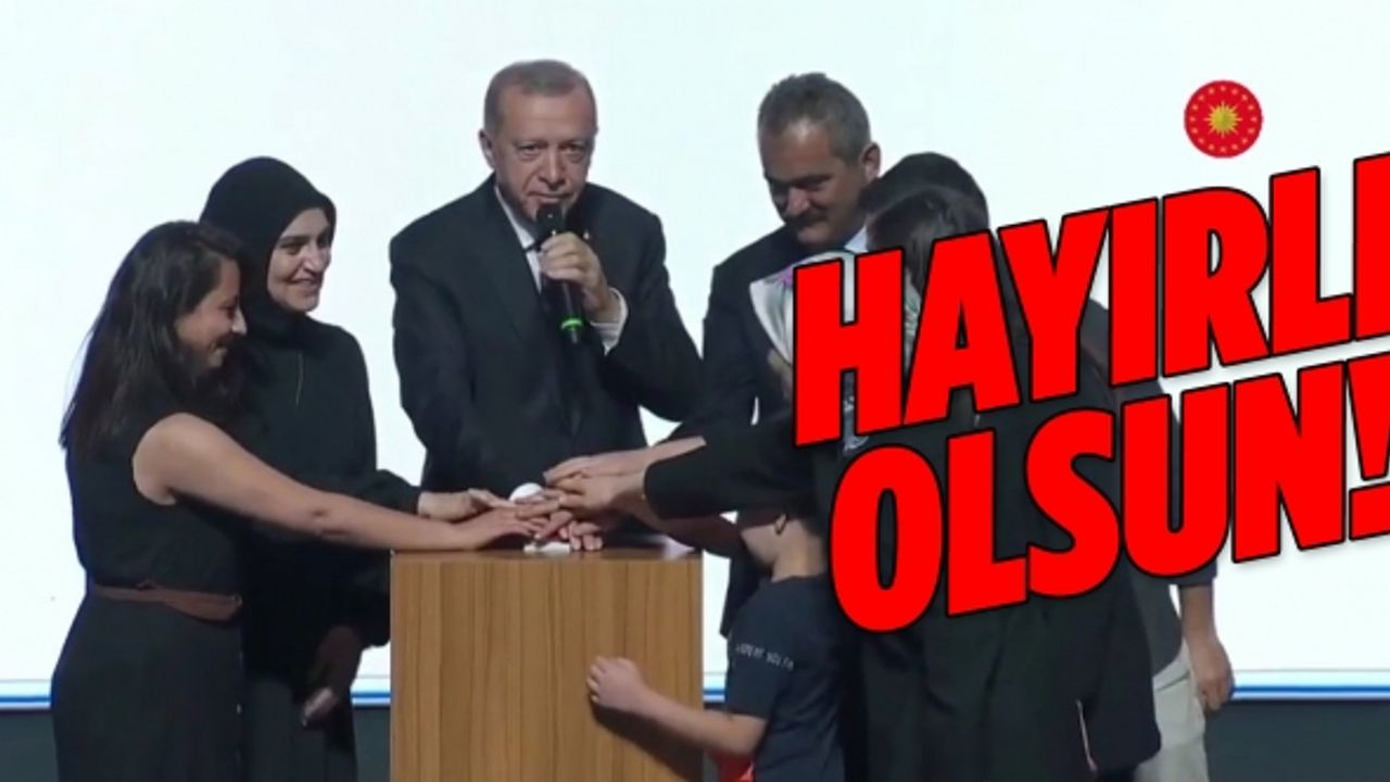 Cumhurbaşkanı Erdoğan: Eğitimi gündelik siyasete meze yapmak, öğretmenlerimizi kışkırtmak doğru yaklaşım değildir