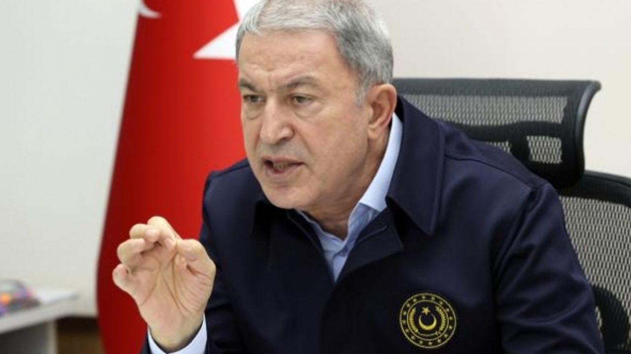 Bakan Akar: Mehmetçiğin nefesi teröristlerin enselerinde