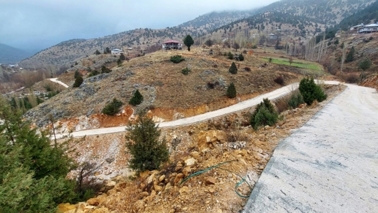 Büyükşehir’le Göksun Kırsalının Ulaşım Standardı Artıyor