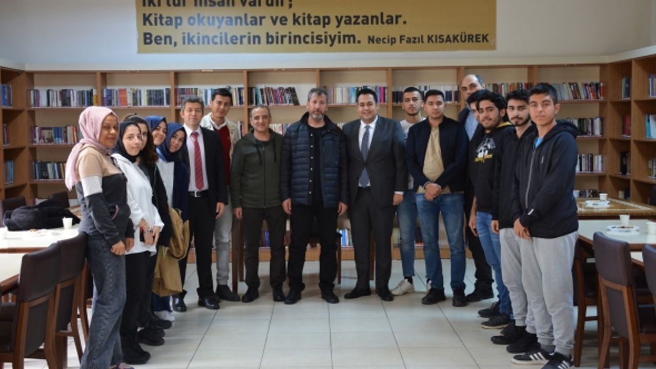 Kütüphane söyleşileri edebiyat severlerle buluşuyor!