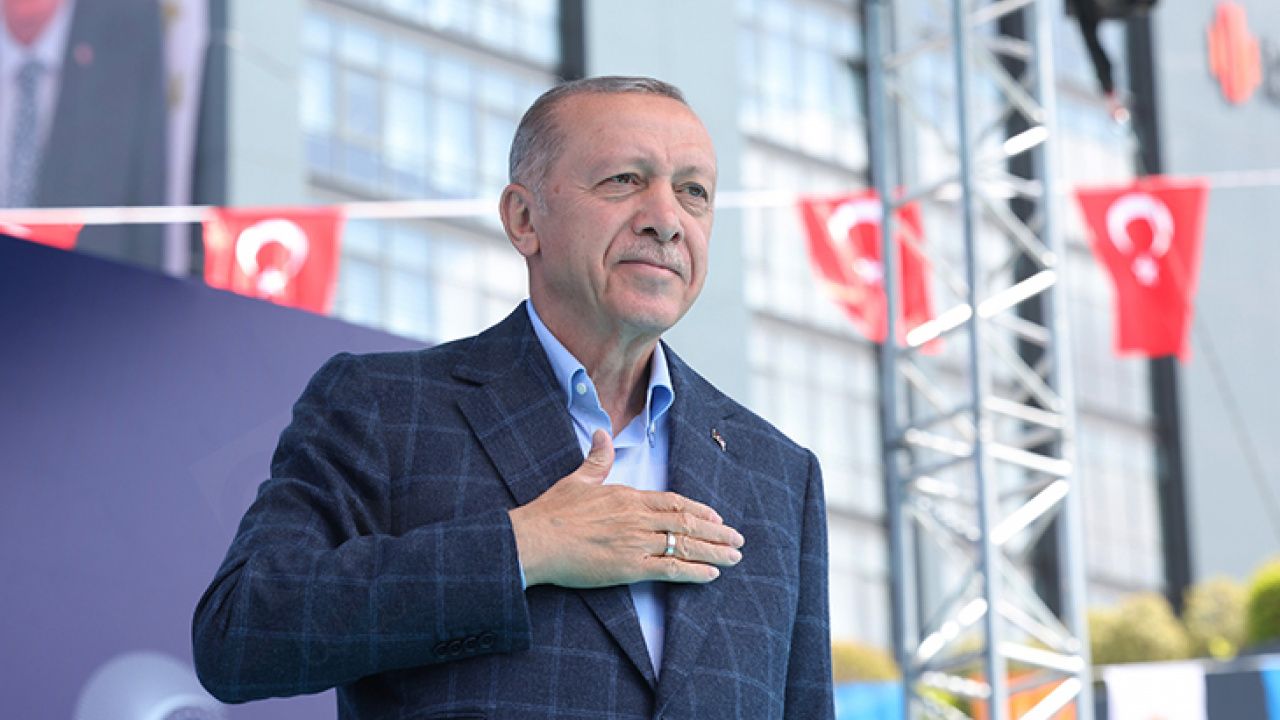 Cumhurbaşkanı Erdoğan: Eğer sen de yüz varsa gel Defne Hastanesi'ni gör!