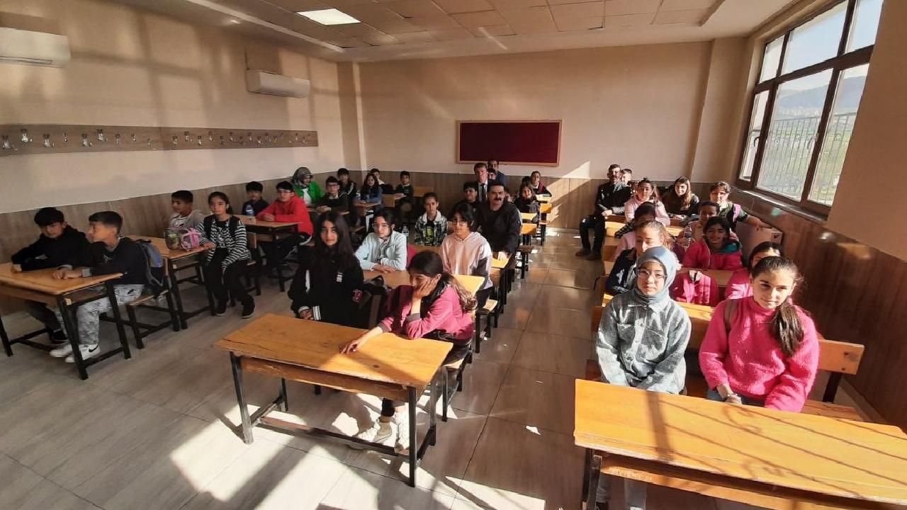 MEB'den deprem bölgesine Bursluluk Sınavı'nda ek kontenjan