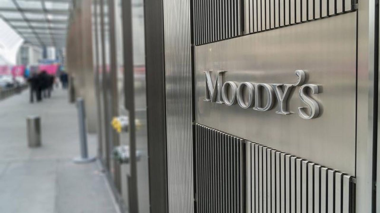 Moody's Türkiye için büyüme tahminini yükseltti