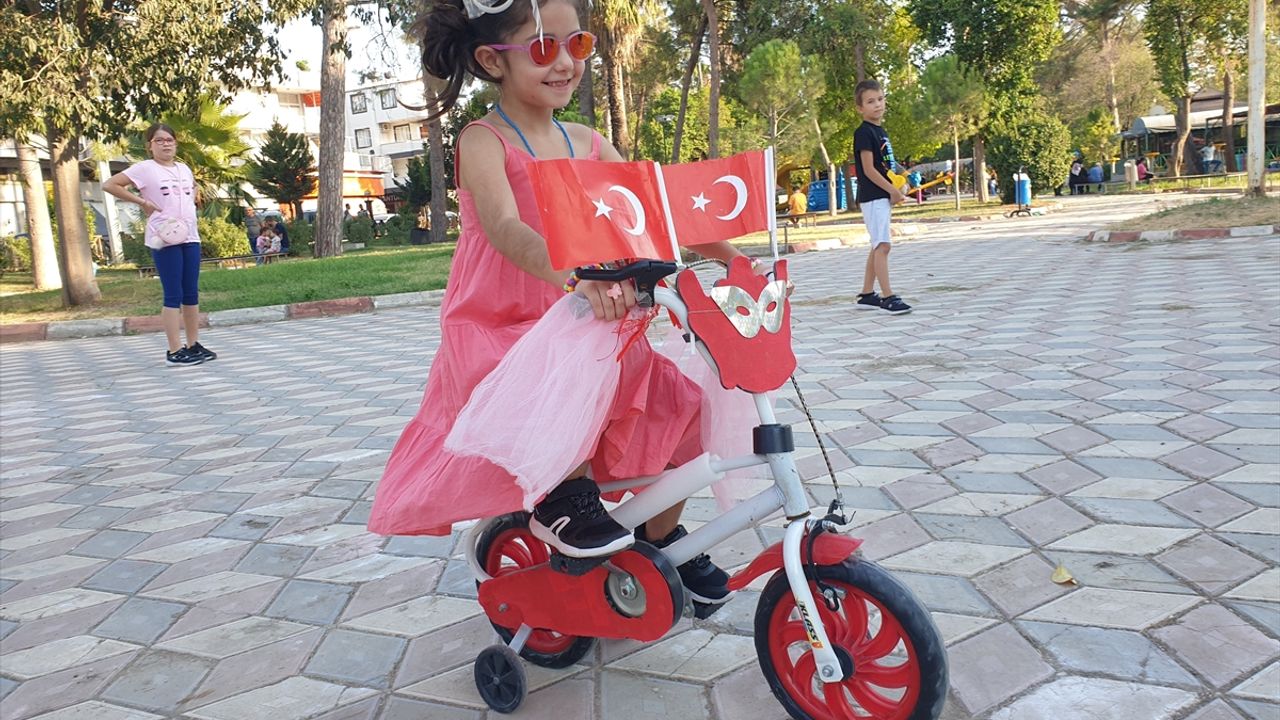 Osmaniye'de Süslü Kadınlar Bisiklet Turu düzenlendi
