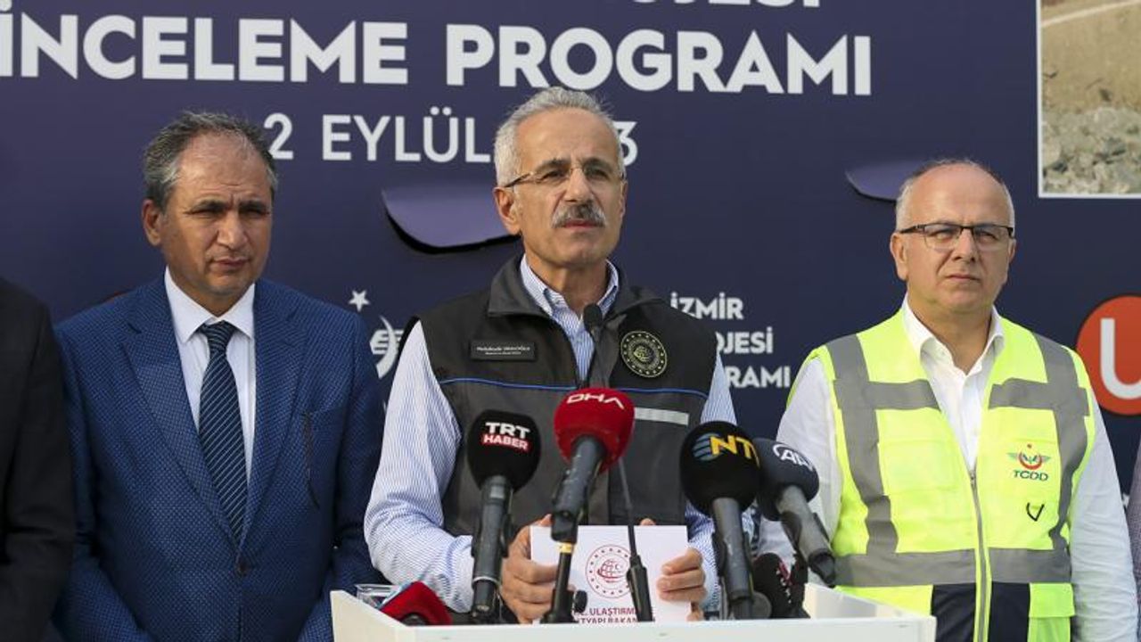 Bakan Uraloğlu: Ankara-İzmir arası 14 saatten 3,5 saate düşecek