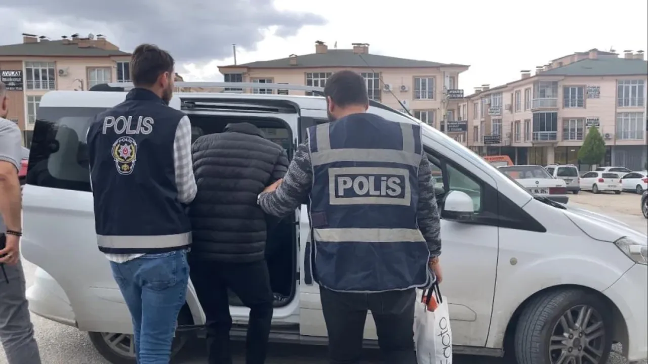 Burdur'da düğünde yanlışlıkla şoförü vuran damat tutuklandı