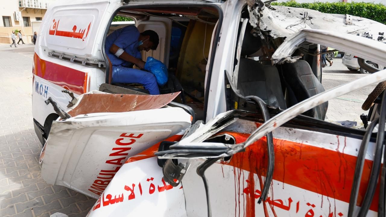 Sınır Tanımayan Doktorlar: Hastalara giden ambulansa saldırdılar