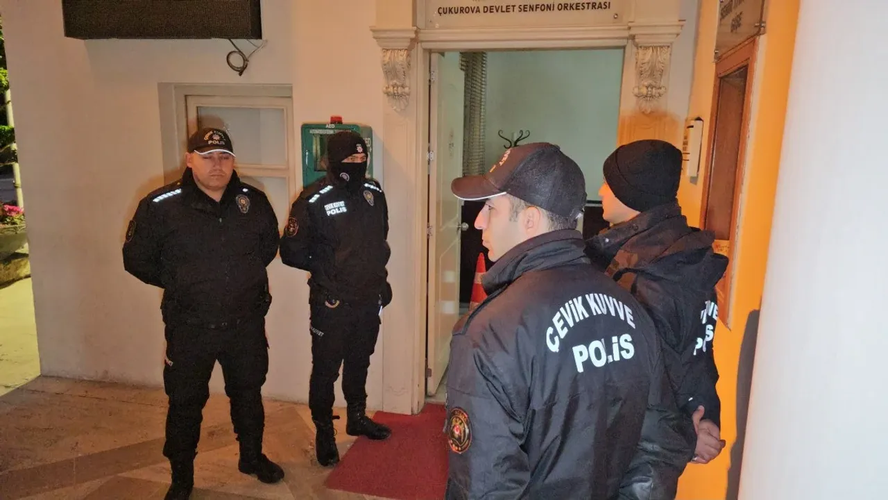 Adana Büyükşehir Belediyesi'ne 'rüşvet' operasyonu: Çok sayıda gözaltı var!
