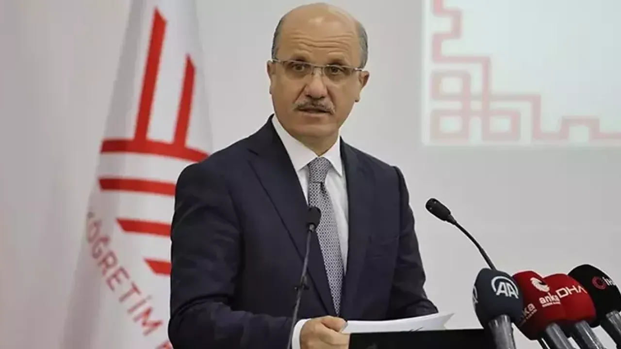 YÖK'ten reform: Lisans eğitimi 3 yıla mı düşüyor ?